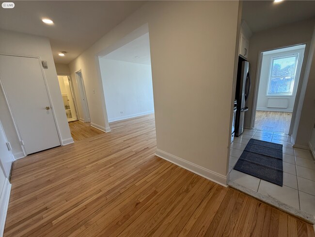 Building Photo - 55 Austin Pl