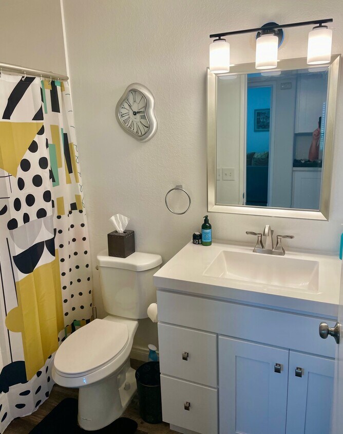 Foto principal - 3775 Georgia St