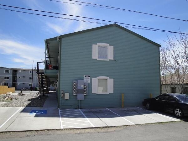 Building Photo - 1826 E St