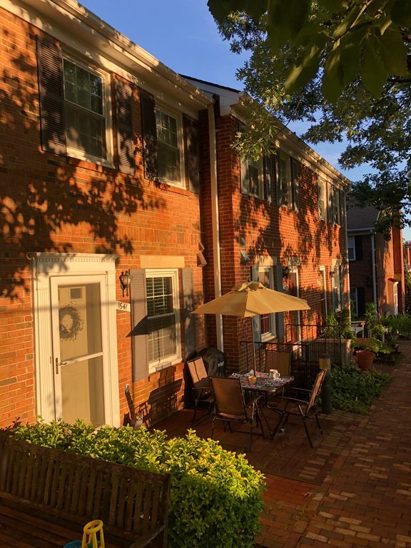 Foto principal - 1641 S Barton St