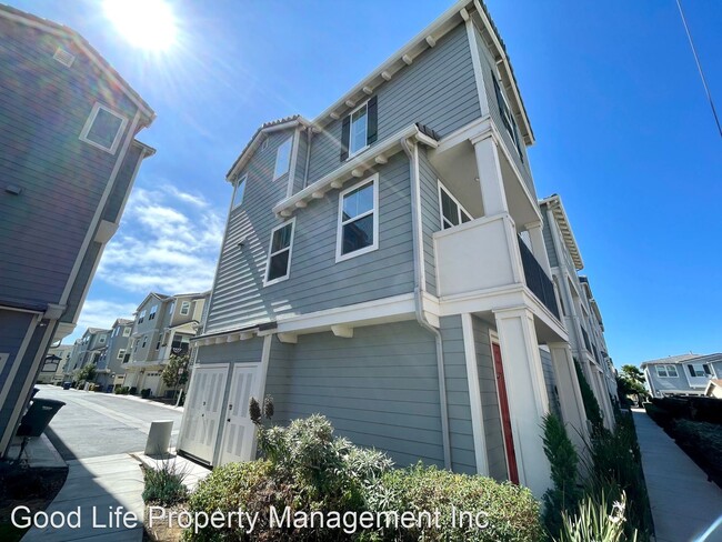 Building Photo - 3 br, 3 bath House - 513 Finch Ln