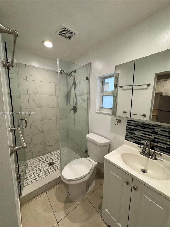 Foto del edificio - 235 SW 64th Ave