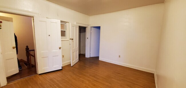 Building Photo - 3214 30th St