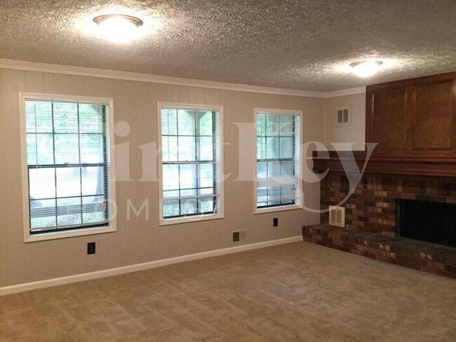 Building Photo - 416 Pineburr Lane
