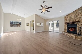 Building Photo - 3819 Deerbrook Dr