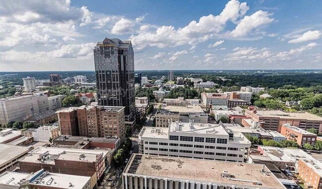 Foto del edificio - 301 Fayetteville St