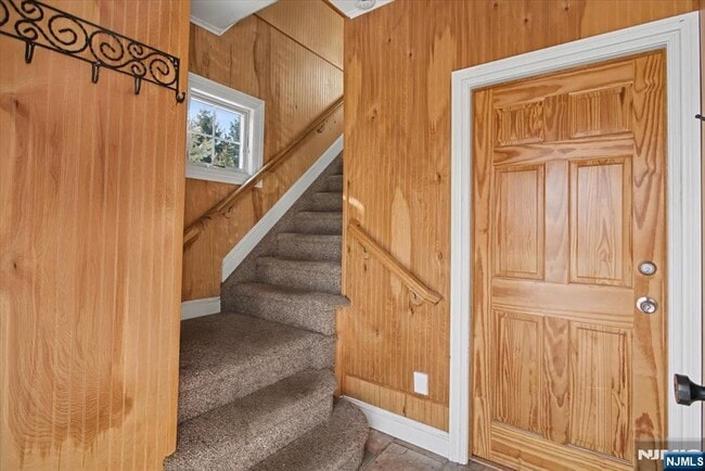 Foto del edificio - 85 Sheridan Ave