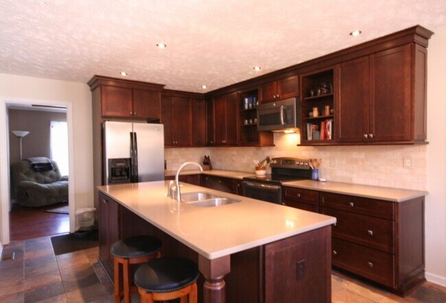 Cocina - 121 Rothbury Dr