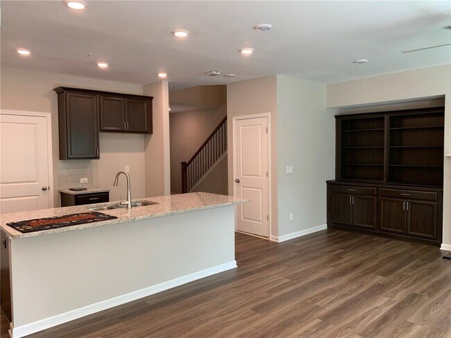 Foto del edificio - 1356 Endicott Ct