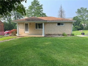 Building Photo - 120 Rosemont Dr