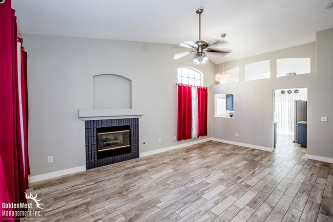 Foto del edificio - Beautifully Updated 3Bdm 2Ba Home near Sil...