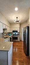 Building Photo - 112 S Barton Trail