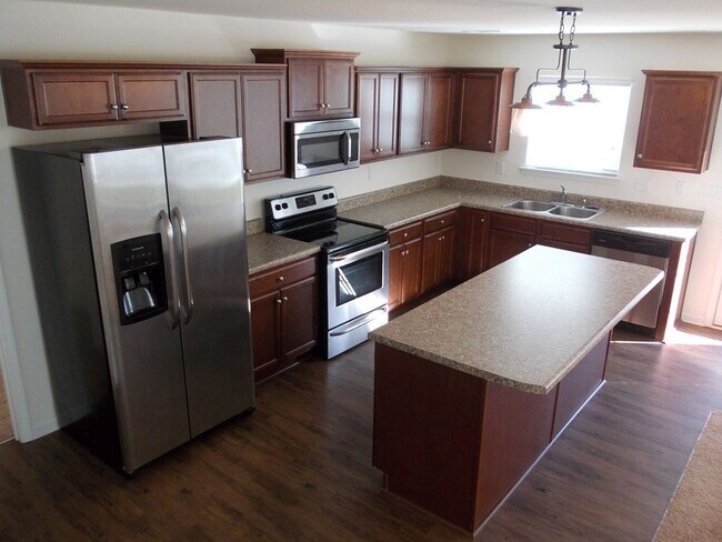 Foto del edificio - 2528 Walnut Forest Dr