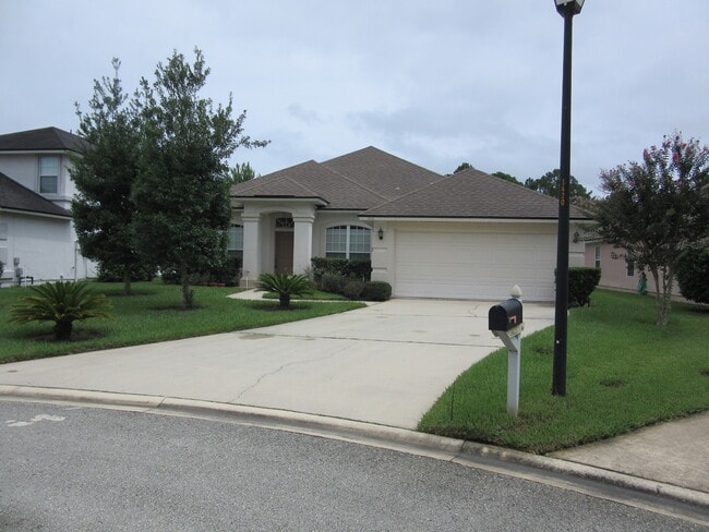 Foto del edificio - Spacious 4/2 in Desirable Jullington Creek!