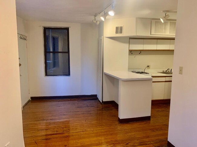 Foto del edificio - 13 Charter St