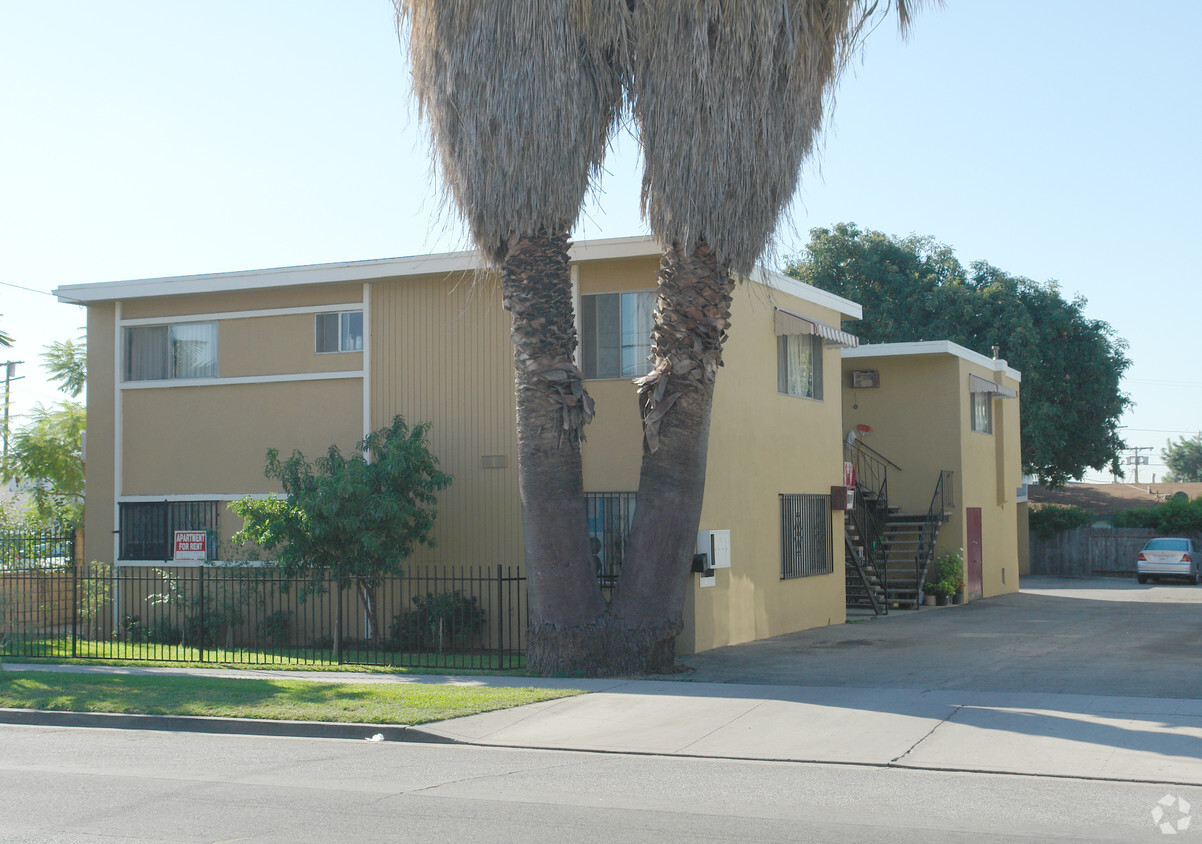 Primary Photo - 728 E Angeleno Ave