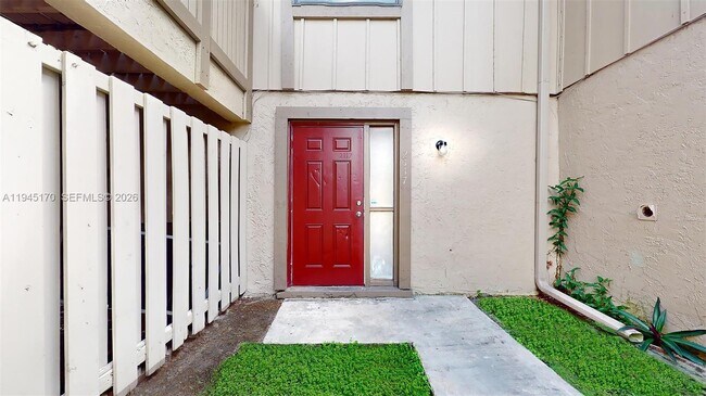 Foto del edificio - 2117 NW 56th Ave