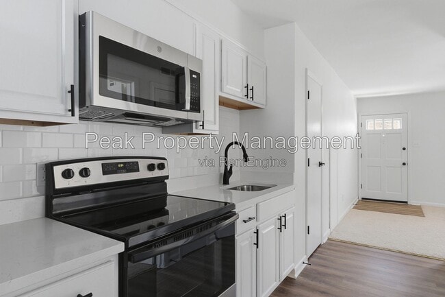 Interior Photo - Ashland Crossing