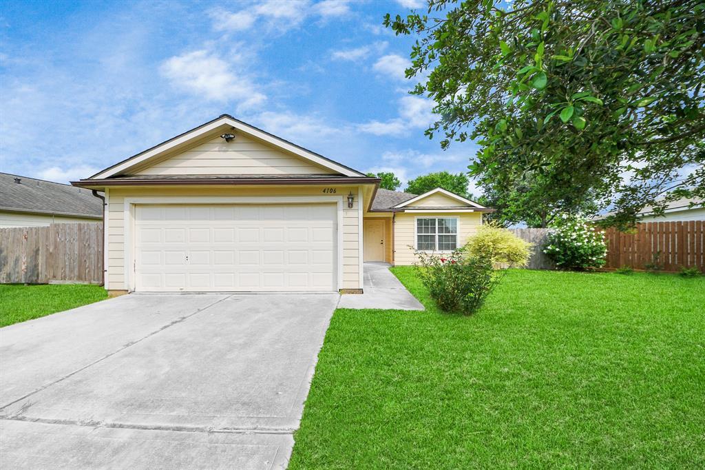 Foto principal - 4106 Falling Trace Ln
