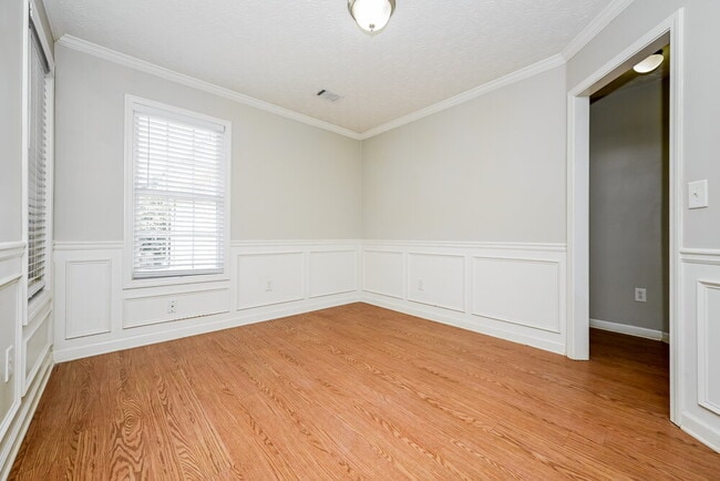 Building Photo - 125 Cheyenne Dr