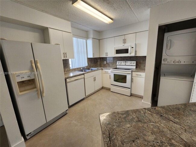 Building Photo - 6065 NW 186th St