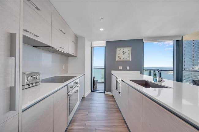 Foto del edificio - 1300 S Miami Ave