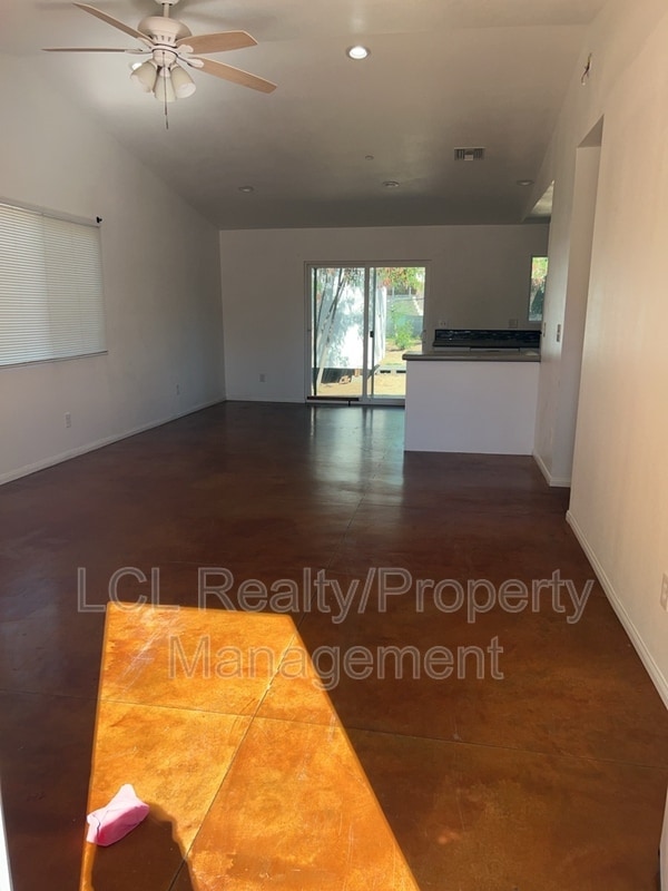 Building Photo - 21380 Olive St