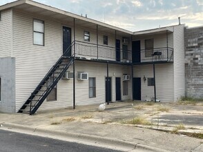 Building Photo - 112 S 2nd St