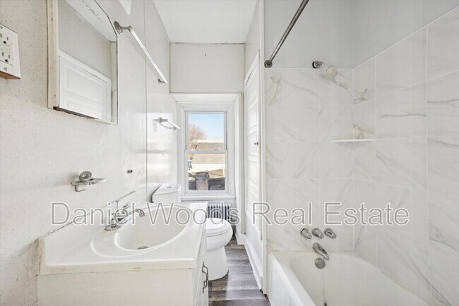 Foto del edificio - 330 Kerlin St