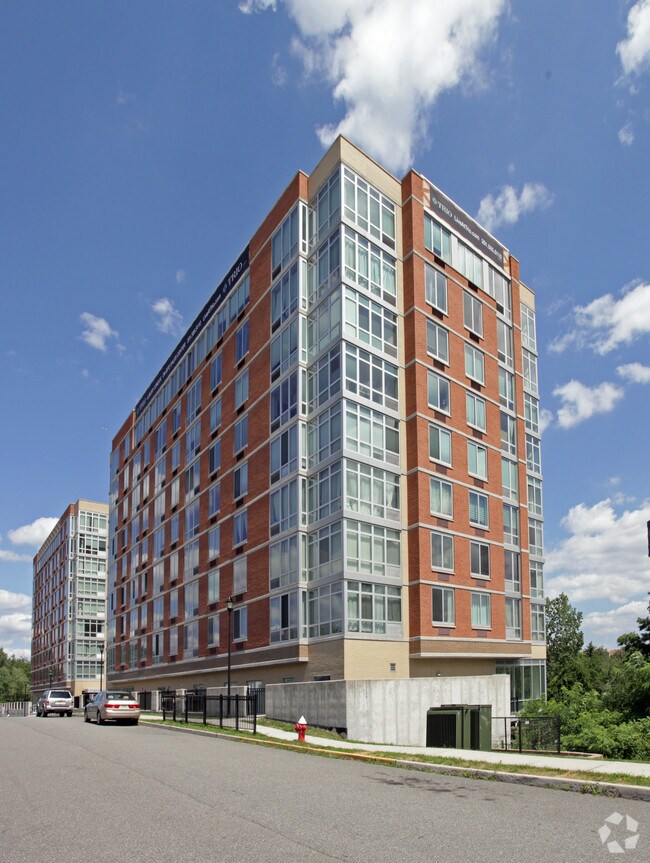 The Trio Apartments Palisades Park, NJ