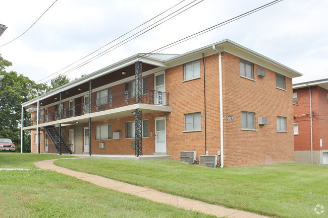 Building Photo - 7857-7865 Big Bend Blvd