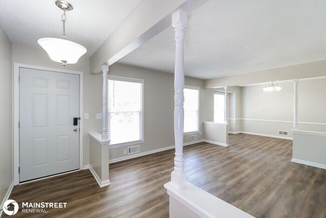 Building Photo - 6201 MULLEN RD, SHAWNEE, KS 66216