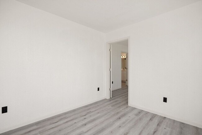 Foto del edificio - 221 Roberts St