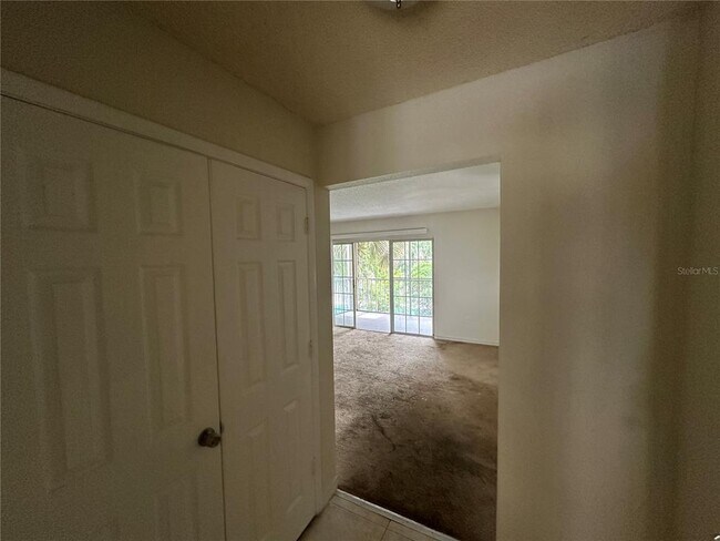 Foto del edificio - 3995 Versailles Dr