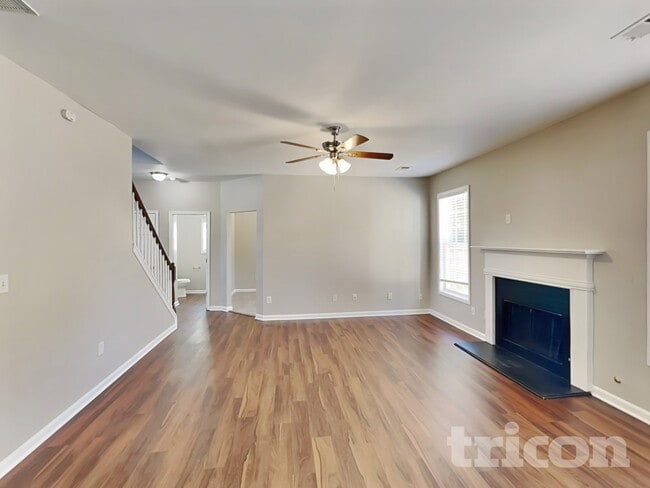 Foto del edificio - 960 Maple Leaf Dr