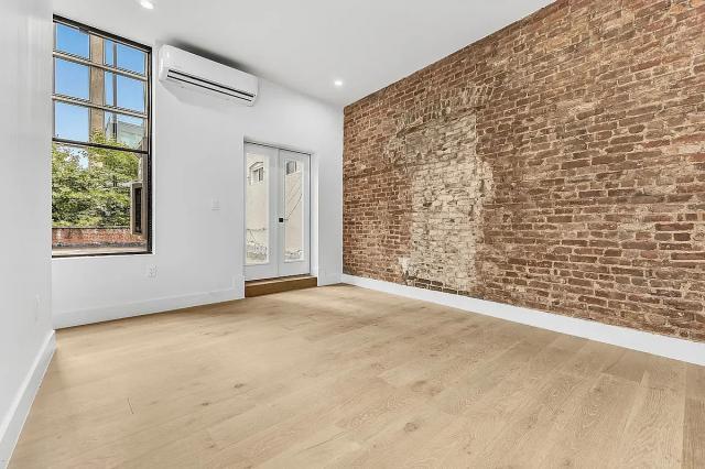 Building Photo - 3 bedroom in New York NY 10002