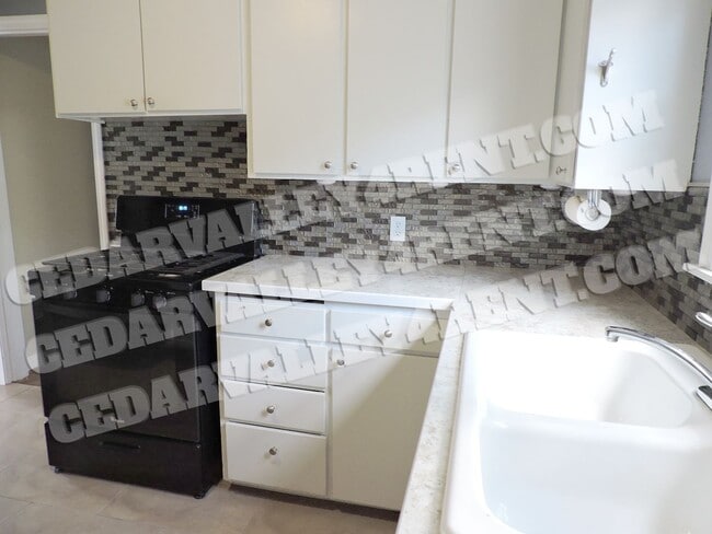 Foto del edificio - 2 bedroom, 1 bath house