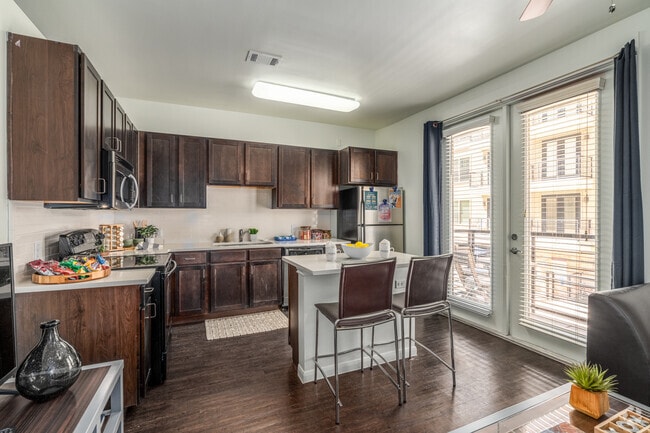 Estudio - 537 pies cuadrados - Cocina - Grandmarc Austin