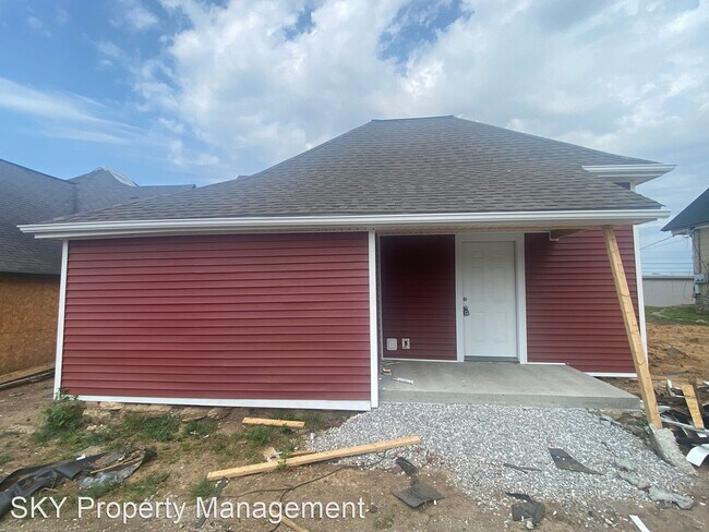 Foto del edificio - 3 br, 1 bath House - 135 W 10th Ave
