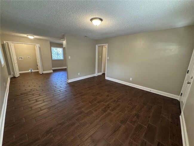 Building Photo - 4116 Latimer Ln