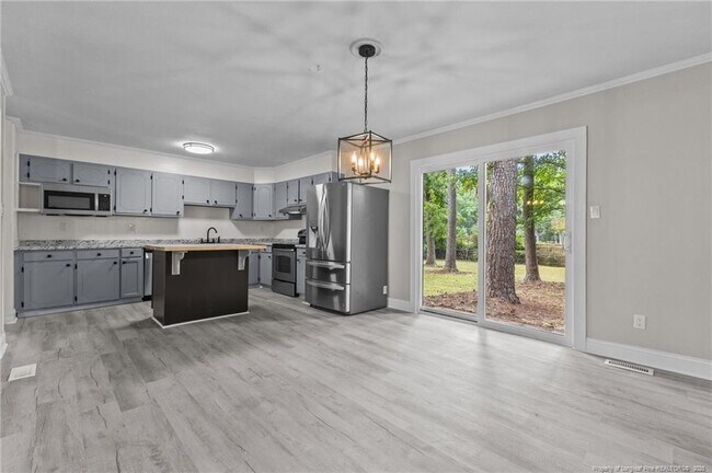 Foto del edificio - 7238 Ainsley St
