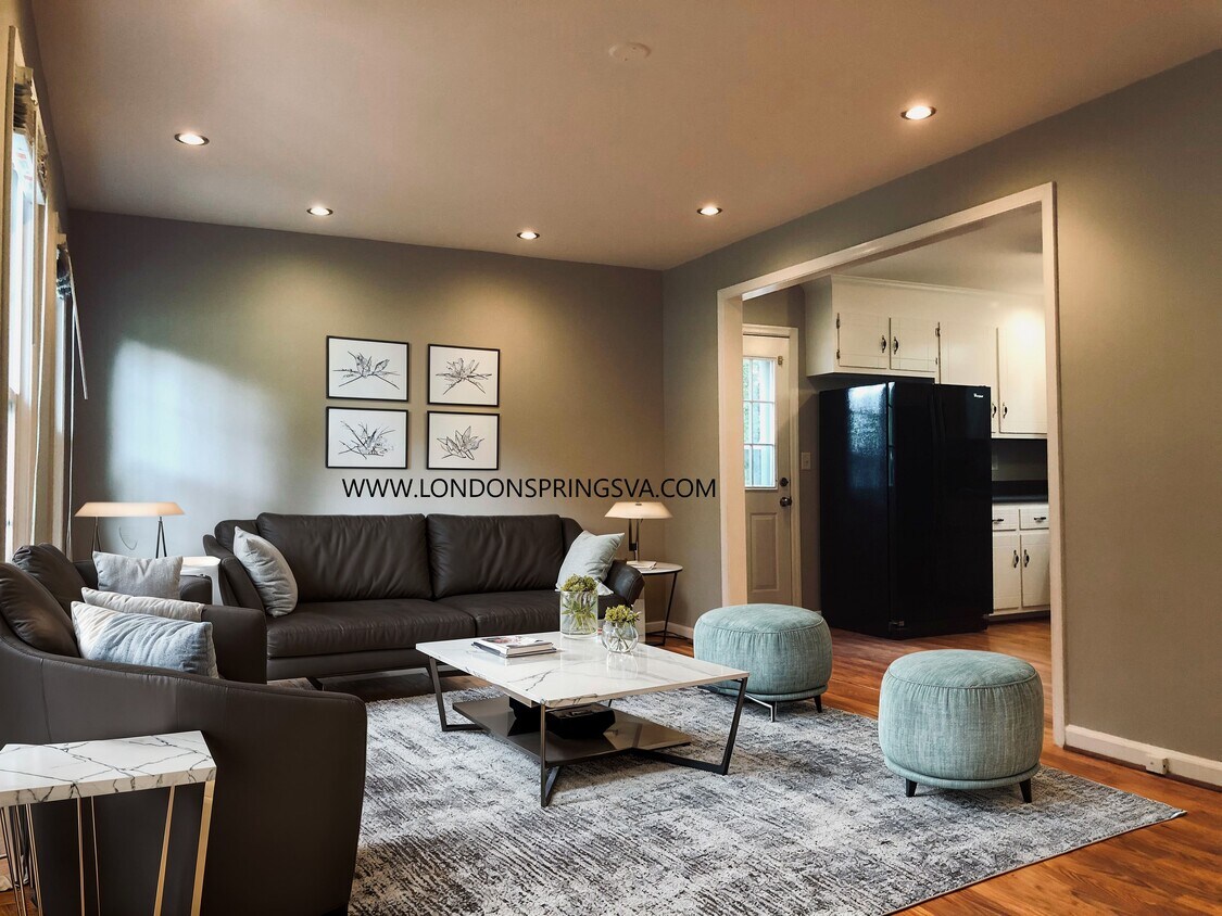 Foto principal - 7413 Springlake Dr