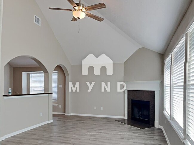 Building Photo - 14906 Sparks Ct