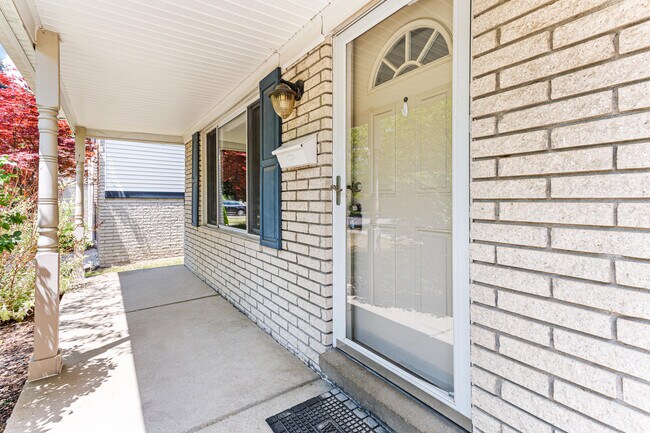 Foto del edificio - 39890 Edmundton St