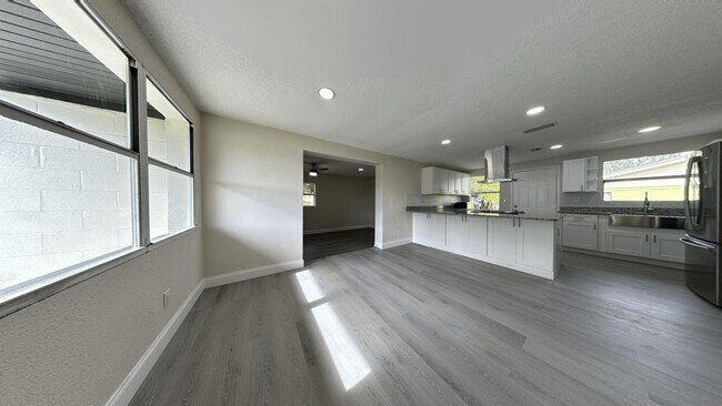 Building Photo - 3312 E Ellicott St
