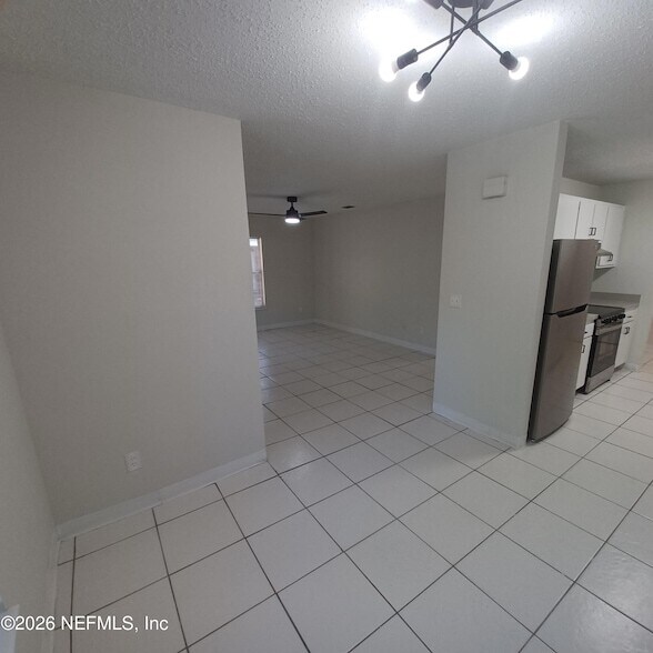 Foto del edificio - 253 Stillwell Ave