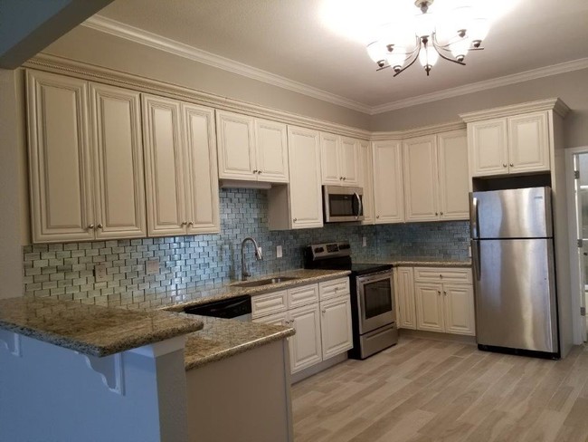 Custom Cabinets and Granite Countertops - Ocean Villa Apartment Homes