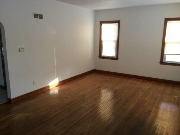 Foto del edificio - 912 Fairview Ave