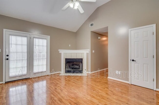 Building Photo - 4705 E Creek Mill Ct