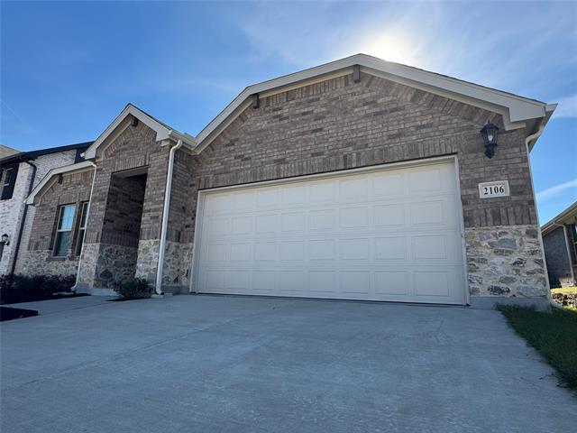 Building Photo - 2106 Dunbar Dr